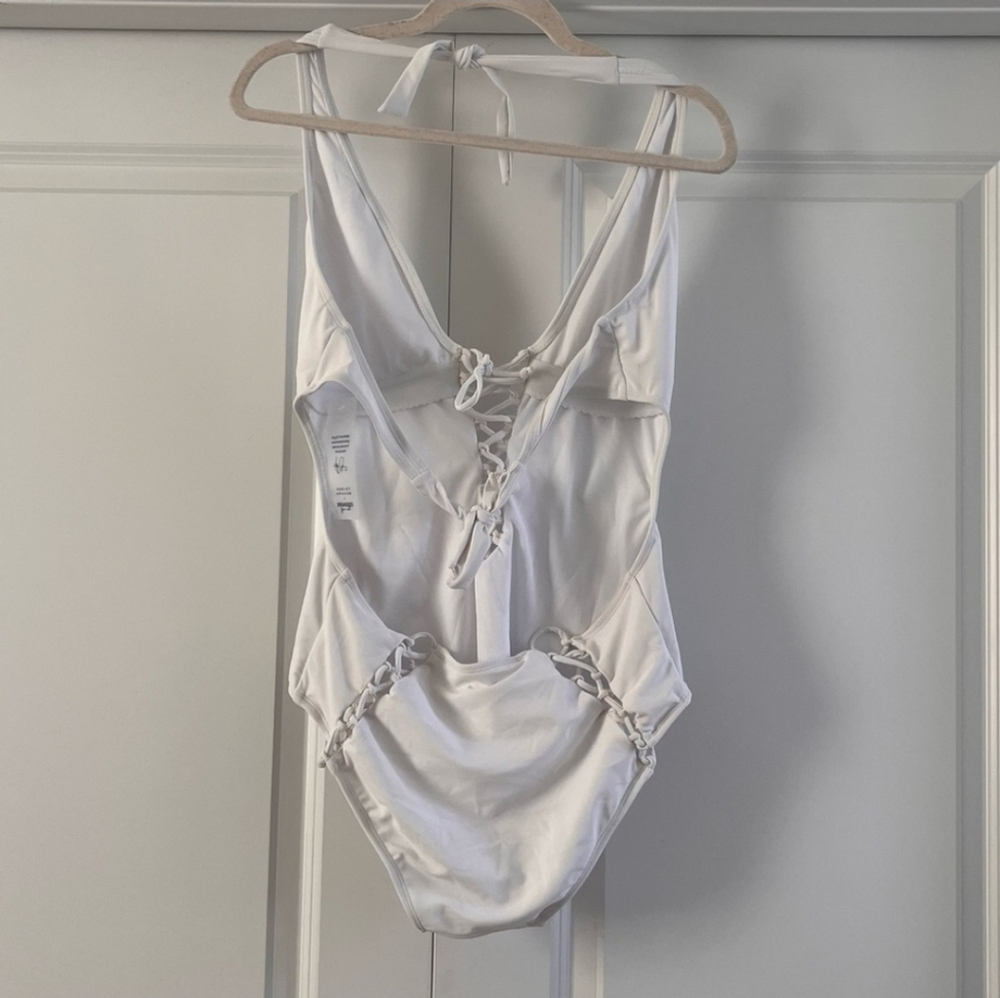 Ashley Graham White One Piece Swimsuit Lace Up With Cutouts Monokini Size 18 NWT - Picture 9 of 17